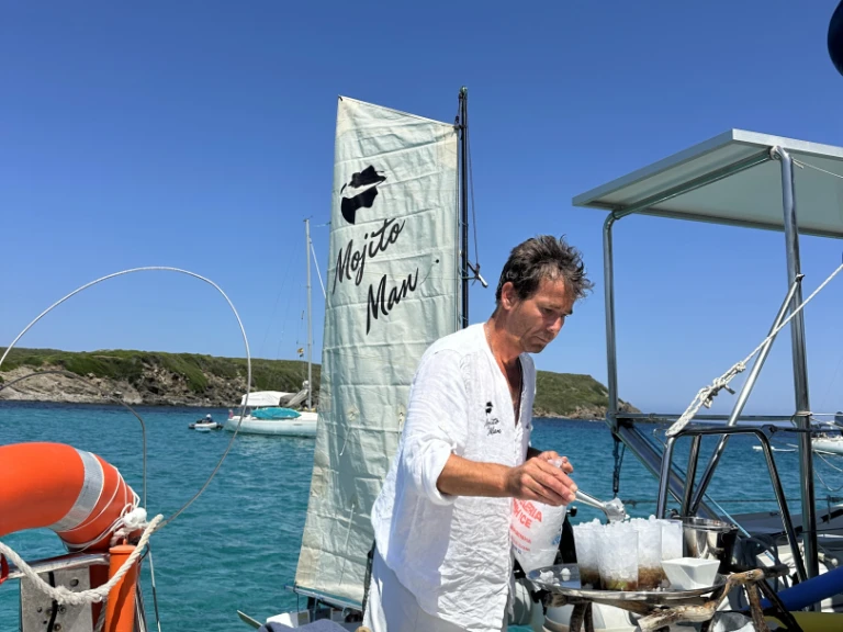 Noleggio barche Lagoon Lagoon 380 a Roses su Samboat