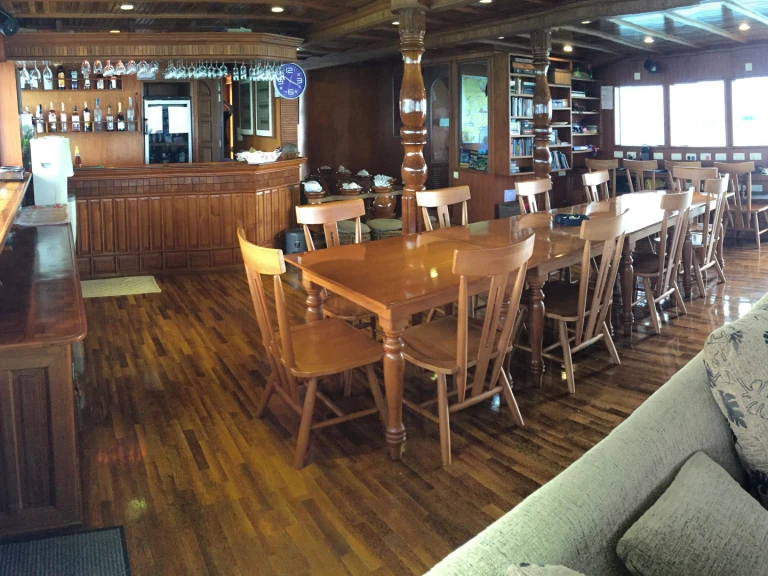  Conte Max - Cabin (triple-1 double bed + 1 single bed) da affittare a  Hulhumale