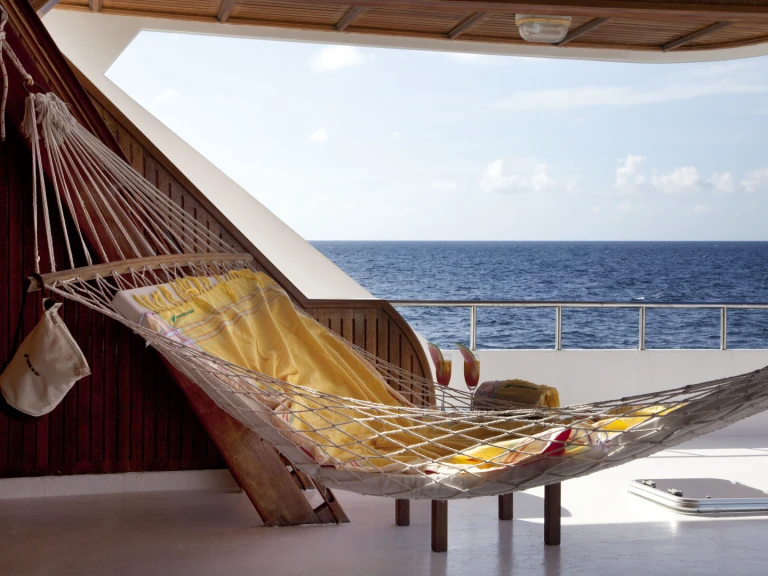  Conte Max - Cabin (triple-1 double bed + 1 single bed) da affittare a  Hulhumale