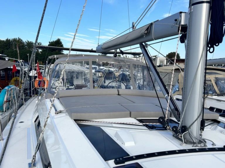 Noleggio Barca a vela Bénéteau con patente nautica