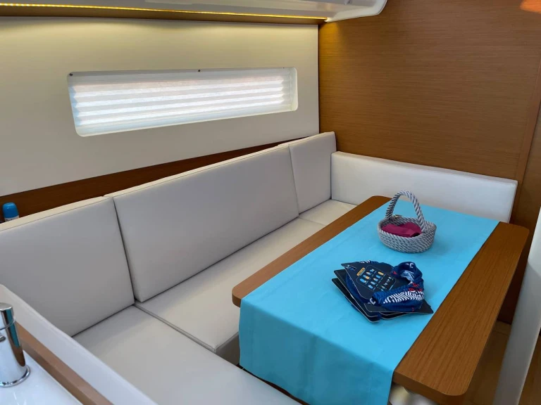 Noleggiare una Jeanneau Sun Odyssey 380 a Göcek