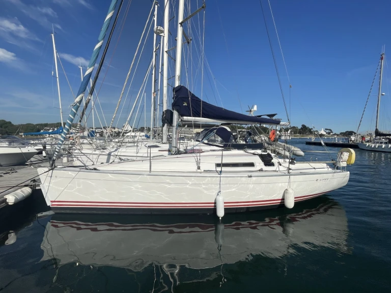 Jeanneau Sun Fast 32 da affittare a  Sainte-Marine