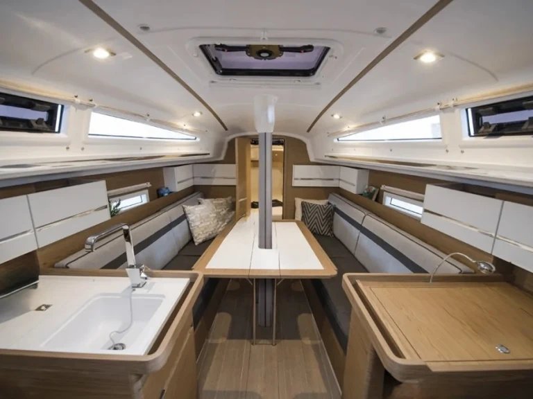 Noleggio Barca a vela a Marsiglia – Elan S3