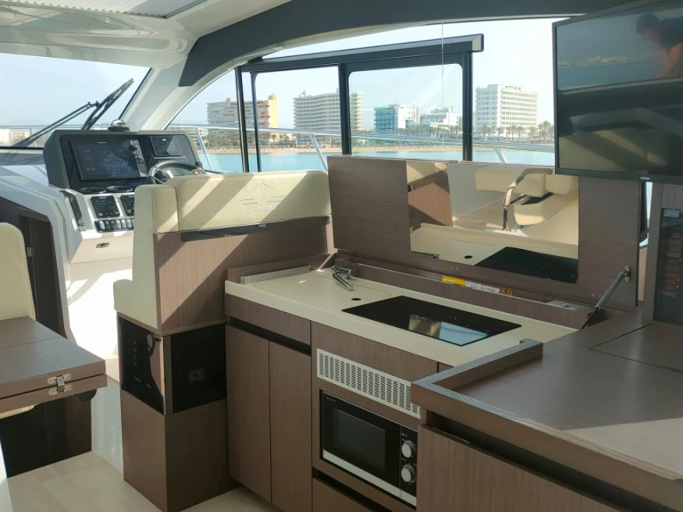 Noleggio Barca a motore con o senza skipper Sealine a Palma de Maiorca