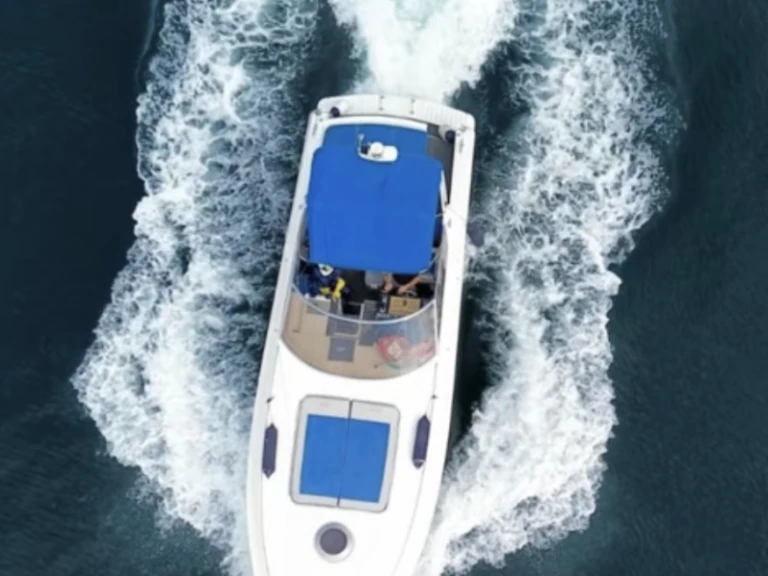 Noleggiare una Partenautica Elite 42 a Positano