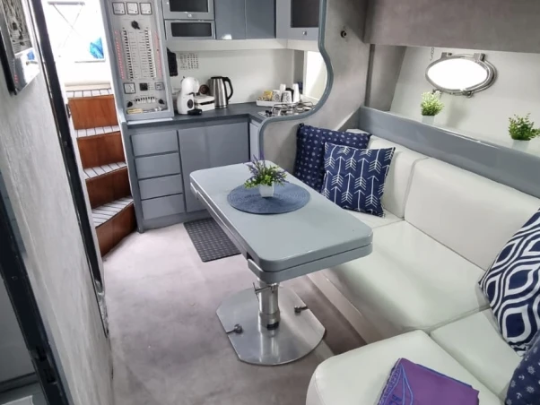 Barca a motore a noleggio a Positano al miglior prezzo