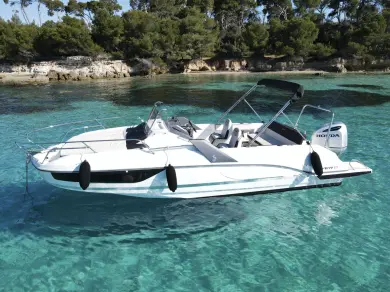 Noleggio a Mandelieu-la-Napoule – Bénéteau Flyer 7.7 SUNdeck su SamBoat