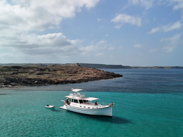 Noleggio barche Menorquin-Yachts Menorquin Yachts 150 Fly a Mahón su Samboat