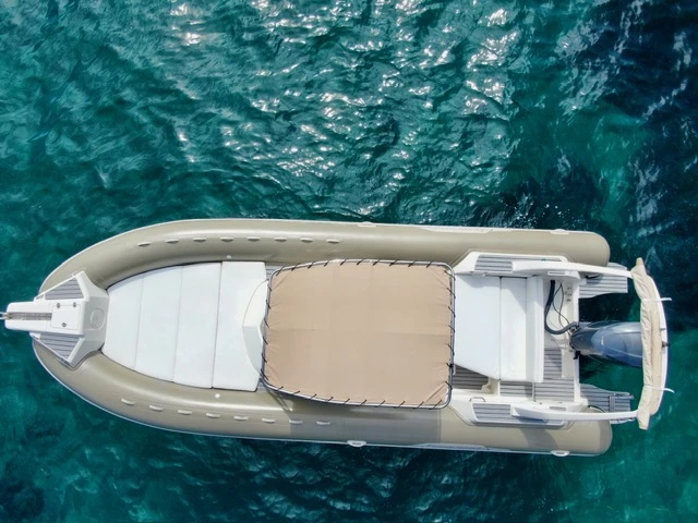 Noleggio Gommone a Cavalaire-sur-Mer – Capelli Tempest 850 Open