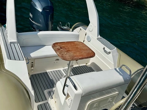 Noleggio barche Capelli Tempest 850 Open a Cavalaire-sur-Mer su Samboat