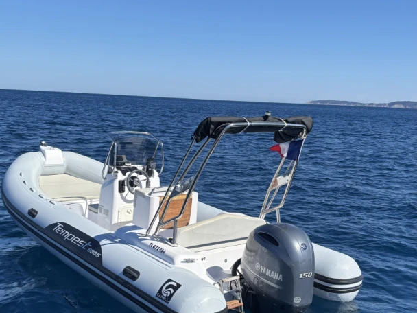 Noleggio Barca a motore con o senza skipper Capelli a Le Lavandou