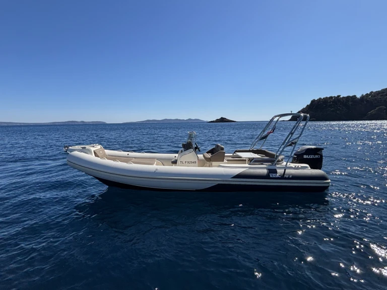 Noleggiare una Bsc BSC 78 a Le Lavandou