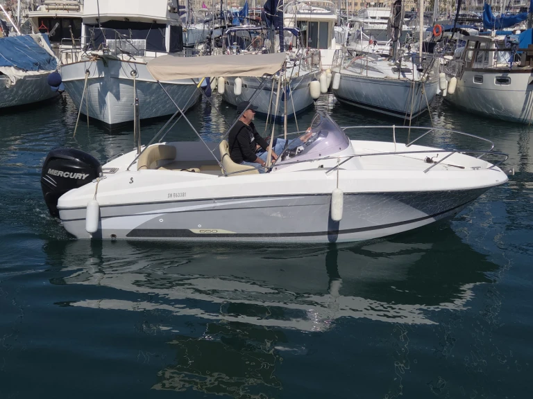 Noleggio a Toulon – Bénéteau Flyer 650 Sun Deck su SamBoat
