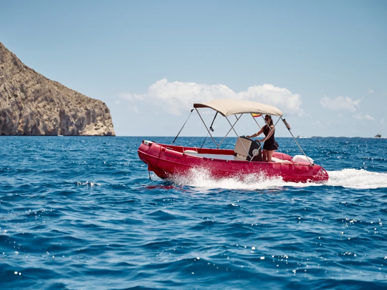 Noleggio Barca a motore a Altea – Whaly Whaly 500