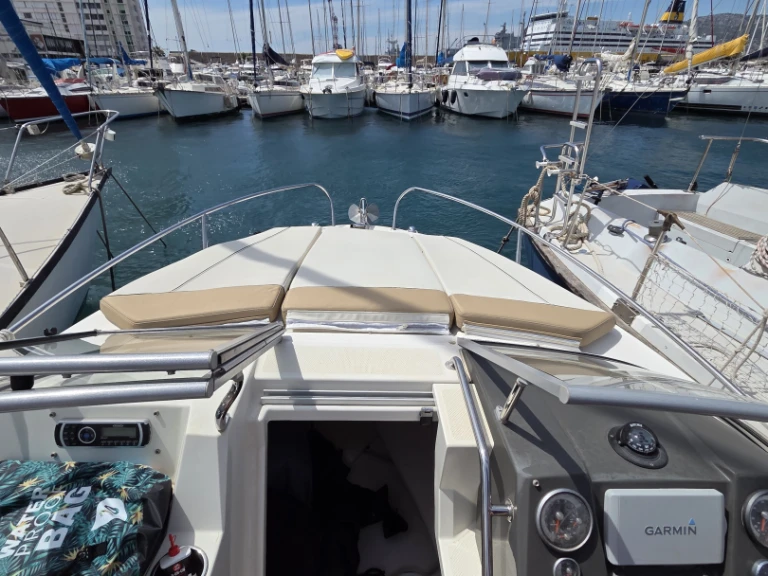 Noleggio Barca a motore a Toulon – Bayliner Bayliner 642 Cuddy