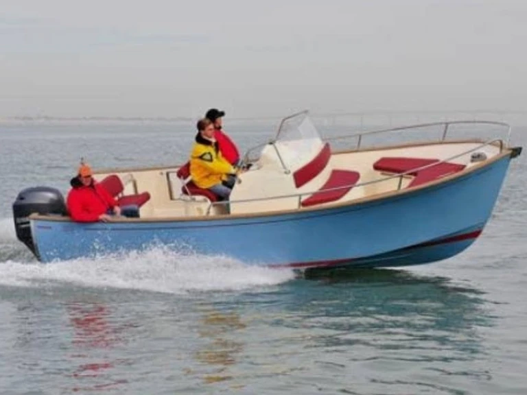 Noleggiare una Rhea Rhea a Toulon