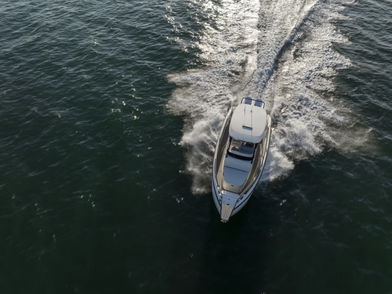 Noleggio Barca a motore con o senza skipper Navan a Puerto Campomanes Greenwich