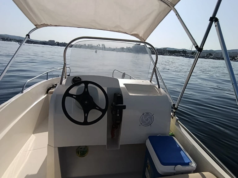 Noleggio barche Remus Remus 450 open a Sant Antoni de Portmany su Samboat