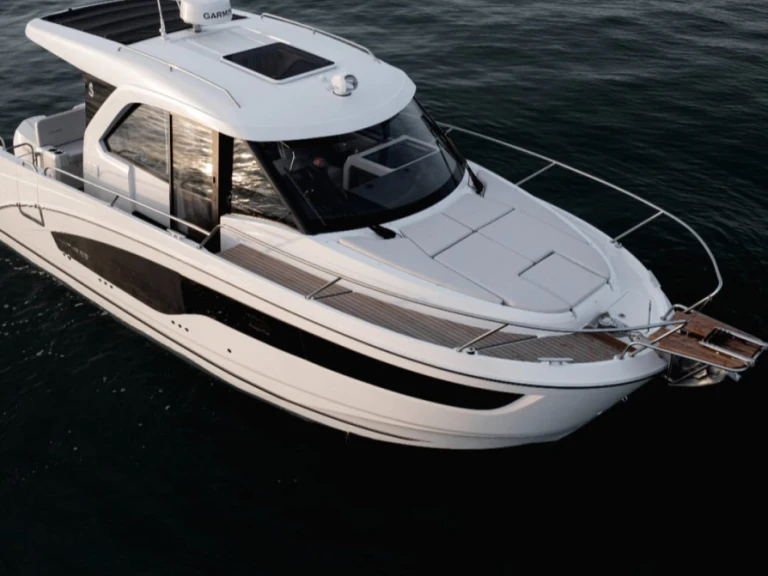 Noleggio Barca a motore a Napoli – Bénéteau Antares 9