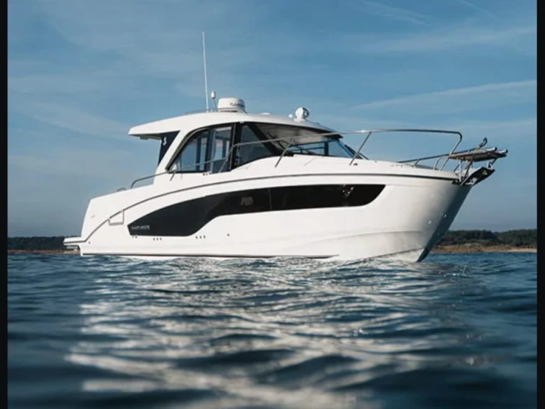 Noleggio barche Bénéteau Antares 9 a Napoli su Samboat