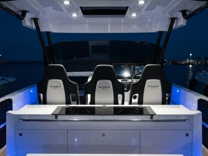 Noleggio Barca a motore De Antonio con patente nautica