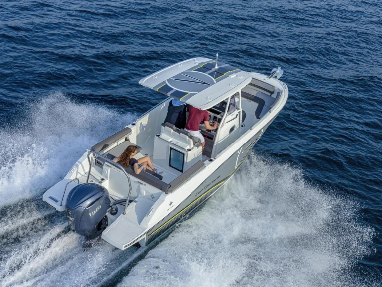 Noleggio Barca a motore Jeanneau con patente nautica