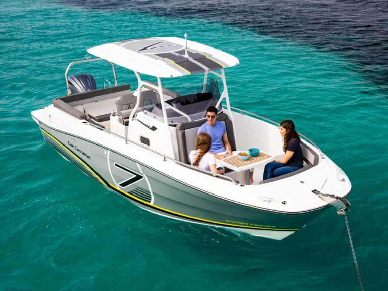 Jeanneau Cap Camarat 7.5 CC da affittare a  Rapallo