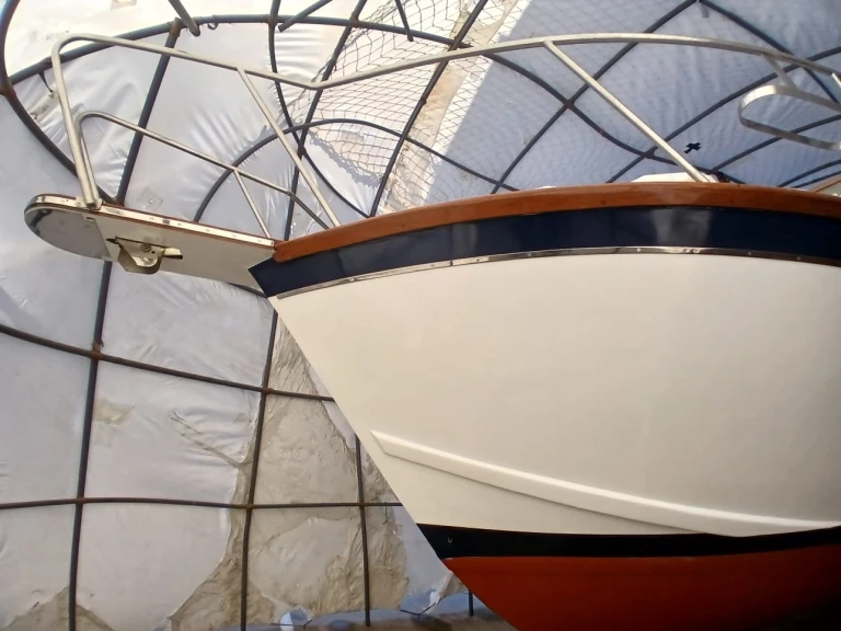 Noleggio Barca a motore Cris-Craft con patente nautica