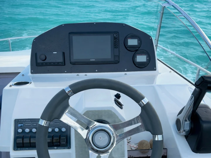 Noleggio Barca a motore a Mandelieu-la-Napoule – Pacific Craft Pacific Craft 730 SC