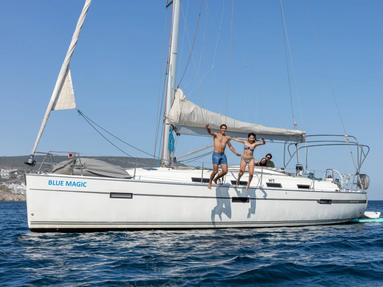 Barca a vela a noleggio a Sines al miglior prezzo