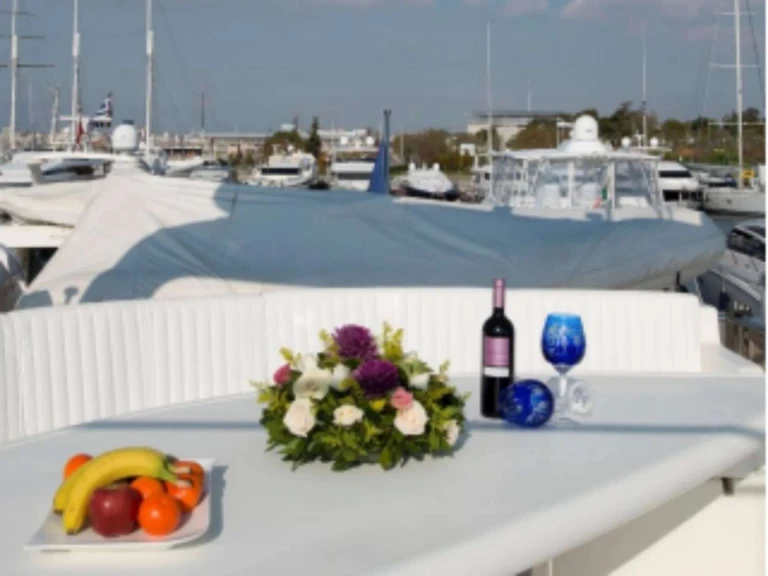 Noleggio Yacht di lusso con o senza skipper Falcon a Atene