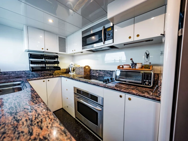 Yacht di lusso a noleggio a Grenadines al miglior prezzo