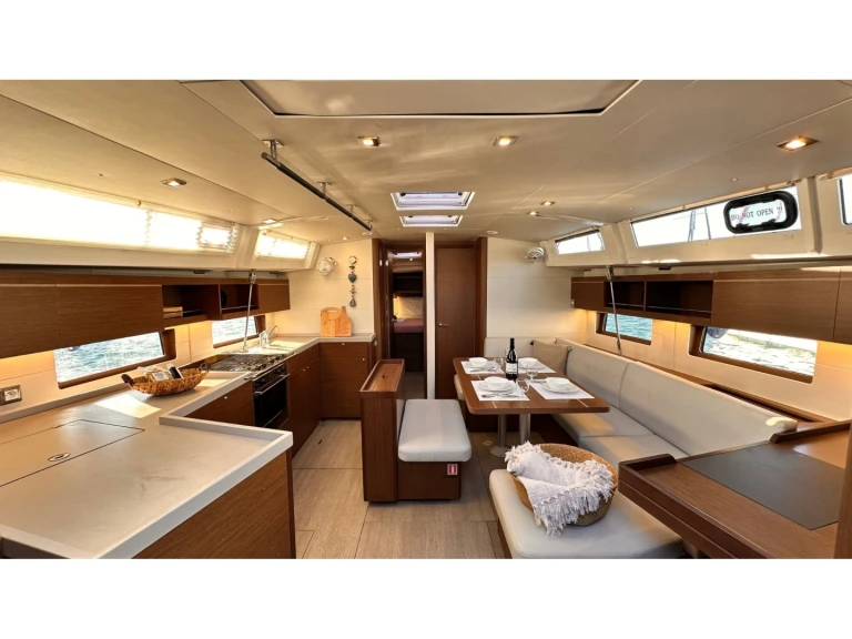 Noleggio barche Bénéteau Oceanis 46.1 a Plataniás su Samboat