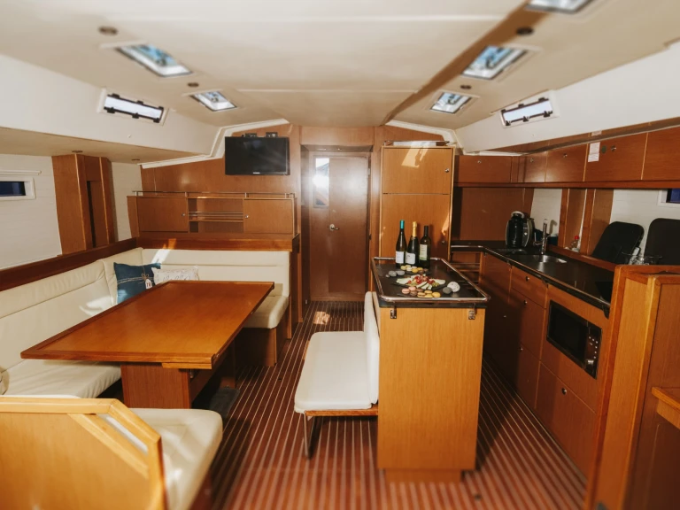 Noleggio Barca a vela con o senza skipper Bavaria a Adeje