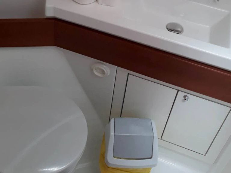 Bénéteau Oceanis 46.1 da affittare a  Il Pireo