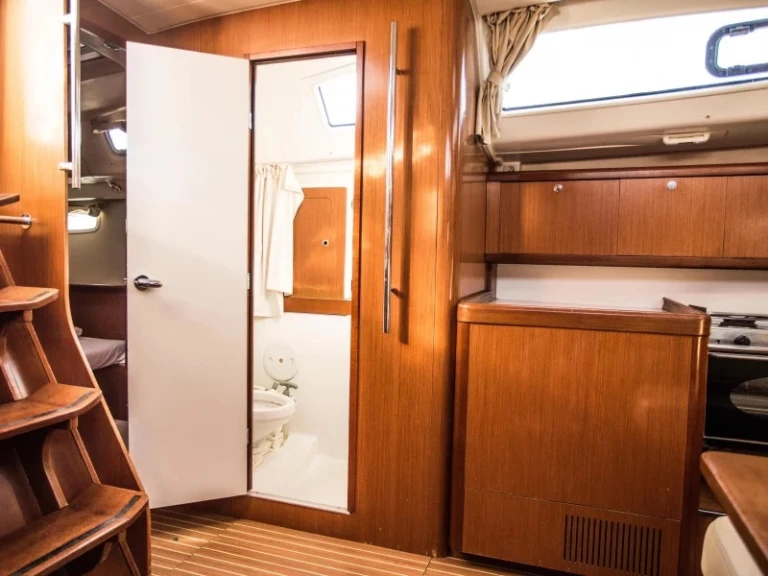 Noleggio Barca a vela a Sithonia – Bénéteau Oceanis 43