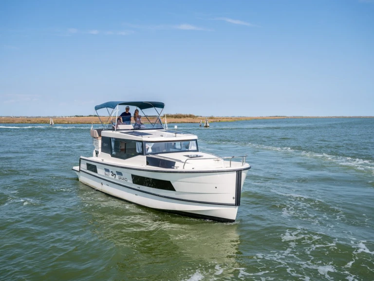 Noleggio Yacht di lusso con o senza skipper Balt-Yacht a Casale sul Sile