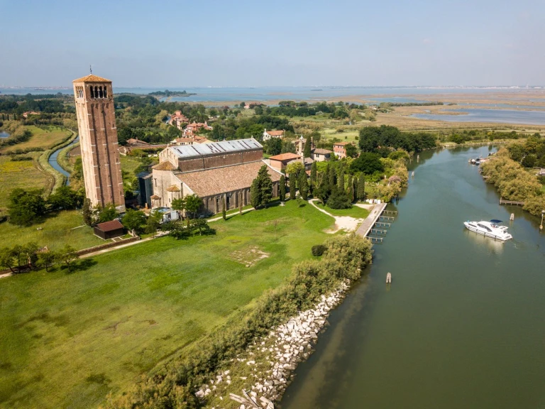 Noleggio Yacht di lusso Houseboat Holidays Italia S.R.L. con patente nautica