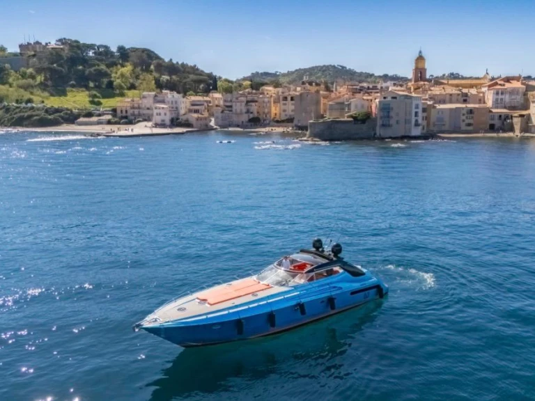 Noleggio Barca a motore a Saint-Tropez – Sunseeker Predator 63