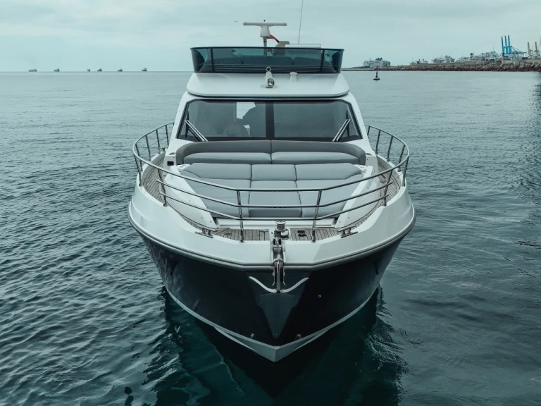 Noleggio Barca a motore con o senza skipper Azimut a Palma de Maiorca