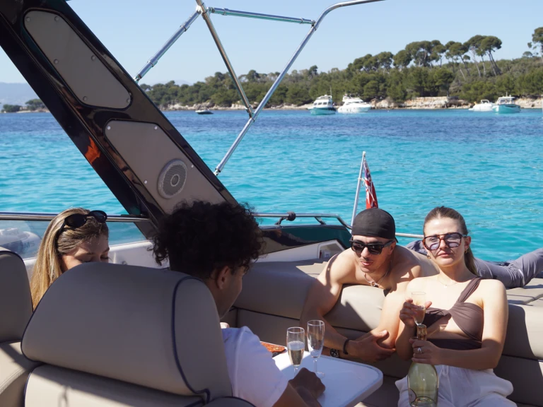 Noleggio barche Mandelieu-la-Napoule economico Tomahawk 37