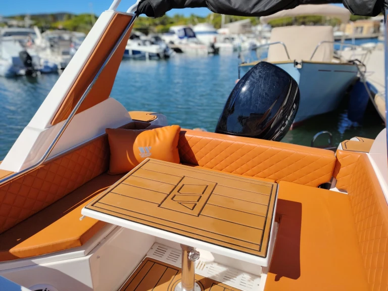 Noleggiare una Tiger TL 850 a Saint-Raphaël