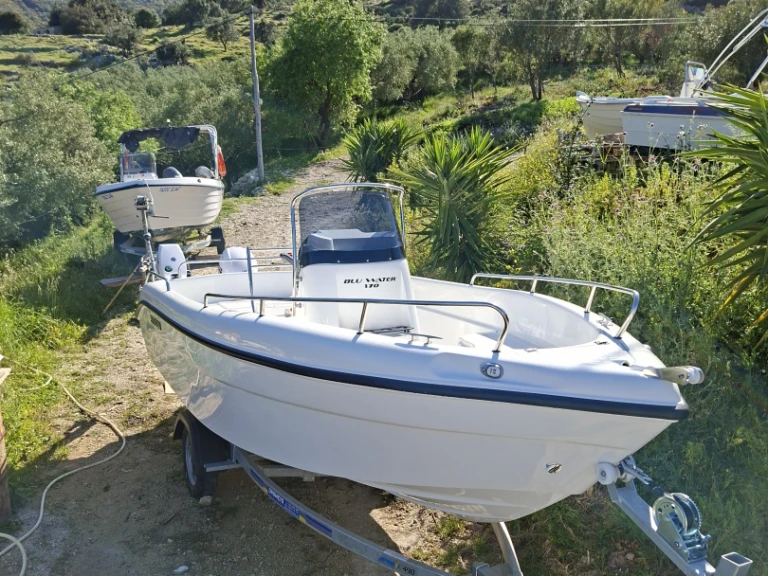 Noleggio barche Kerí economico Blu Water 170