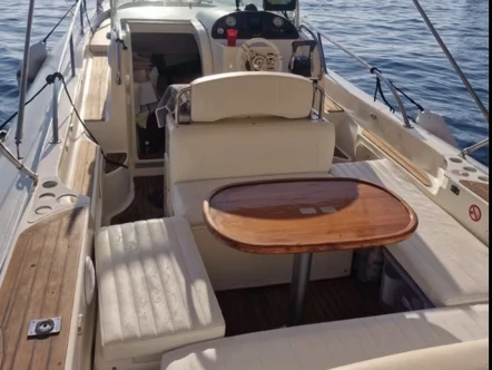 Noleggio barche Capelli Tempest 900 Cabine a Napoli su Samboat