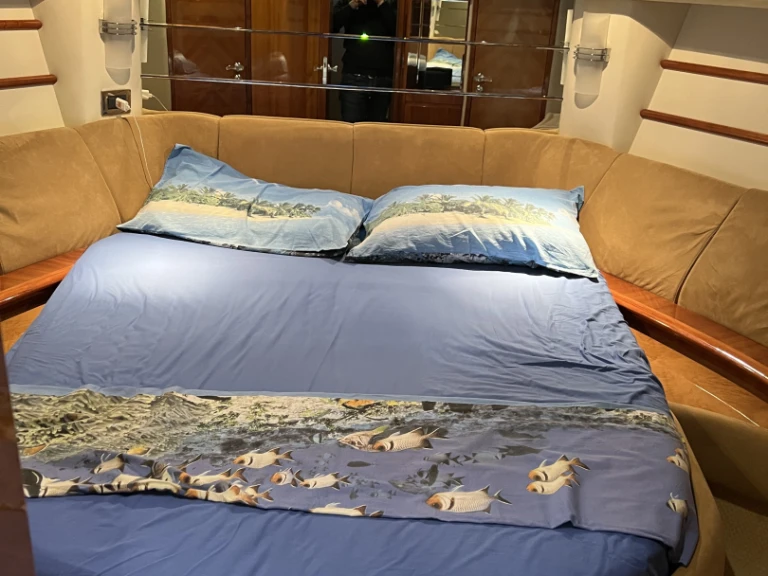 Noleggiare una Azimut Azimut 46 Fly a Punta Ala