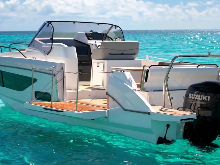 Noleggio Barca a motore Bénéteau con patente nautica