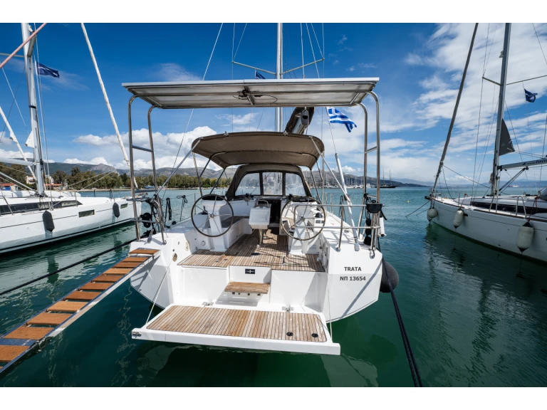 Noleggio barche Bavaria Bavaria C38 a Lefkáda su Samboat