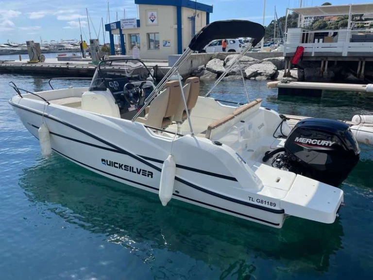 Noleggio Barca a motore con o senza skipper Quicksilver a Cambrils