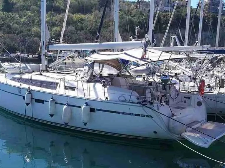 Noleggiare una Bavaria Cruiser 46 a Agropoli