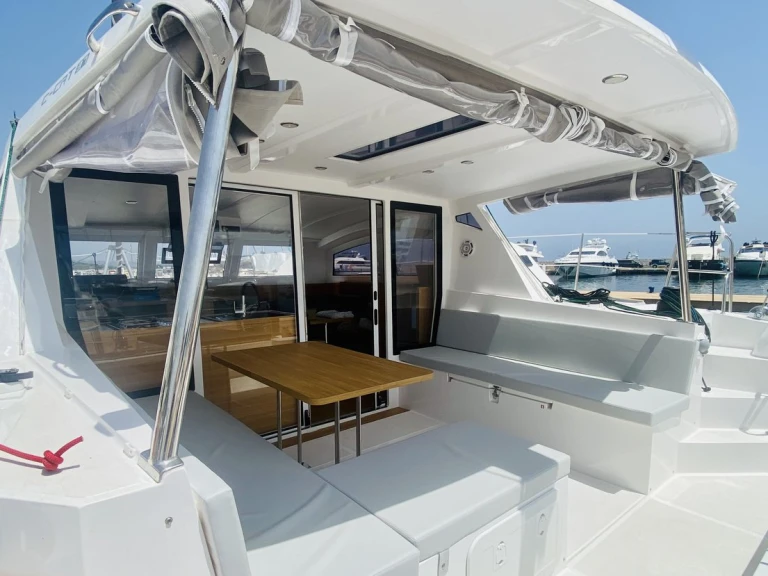 Noleggio barche Portisco economico C Cat 37